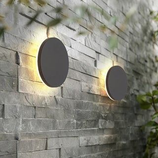 Modern LED Wall Light – Durable Acrylic Outdoor Wall Light With Warm Lighting
