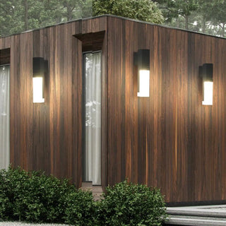 LOUNA Versatile Outdoor Wall Light – Contemporary Modern Exterior Lamp