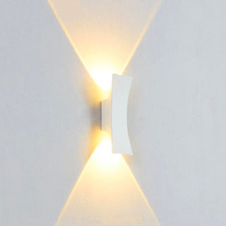 Minimalist Wall Light – Aluminum Wall Sconce | Modern LED Lamp for Hallway