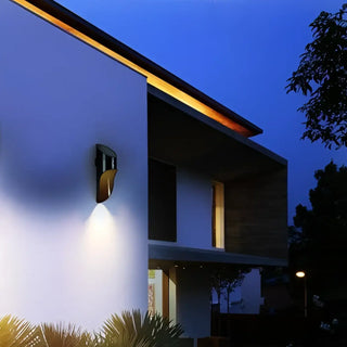 ROOF Under-Eave Outdoor Wall Light – Soffit Exterior Lamp for Roof Slope
