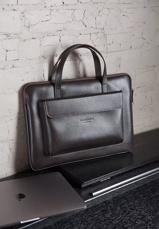 leather carry case full-grain leather bag macbook pro 16 front pocket organizer alternate view