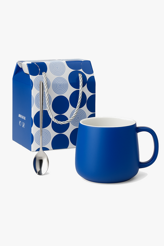 Klein-blue splash-ink ceramic mug with spoon, 500 ml