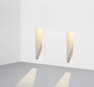 Compact white LED wall lamp – hallway staircase fixture