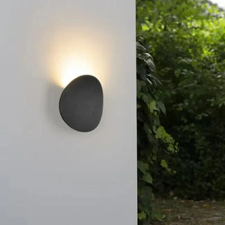 PERO Round Contemporary Outdoor Light – Small Compact Exterior Wall Sconce