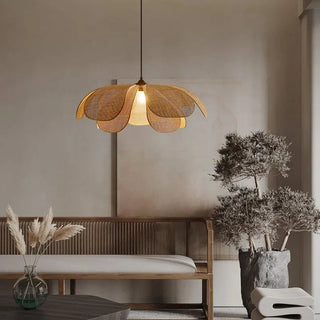 Vintage Rattan Pendant Light – Adjustable Hanging Lamp with Handwoven Petal Shade