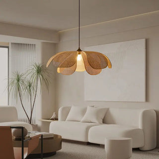 Vintage Rattan Pendant Light – Adjustable Hanging Lamp with Handwoven Petal Shade