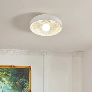 RELIEF Elegant Ceiling Light – Sculptural Floral White Room Setting