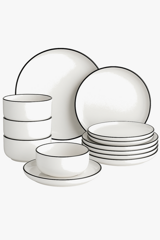 Porcelain dinnerware set