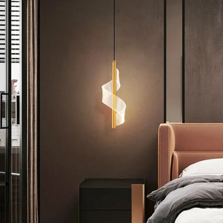 PAMPI Elegant Black Golden Pendant Cluster – view 2