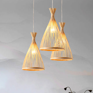 Bamboo Pendant Light – Indoor Conical Lamp With Adjustable Suspension & Warm Ambient Lighting