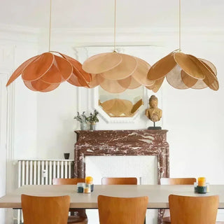 PELATE Aerial Petal Design Pendant – view 1