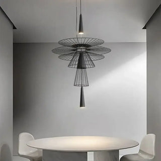 Industrial-style metal pendant ceiling fixture, modern hanging lamp for urban décor