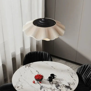 FABRIC Wavy White Flower-Shape Ceiling Light – view 3