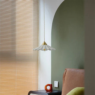 Chic retro brass pendant ceiling lamp with wavy shade, hanging light fixture