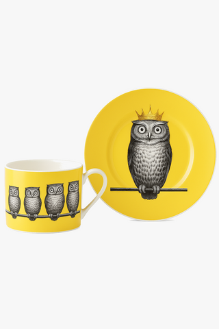 italian face-motif porcelain cup