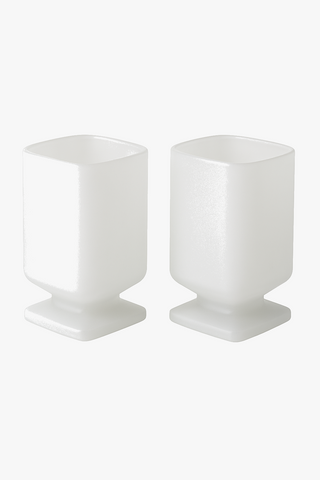 Frosted drinking glasses
