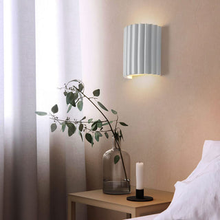 Modern resin half circle curl indoor wall sconce — fixture